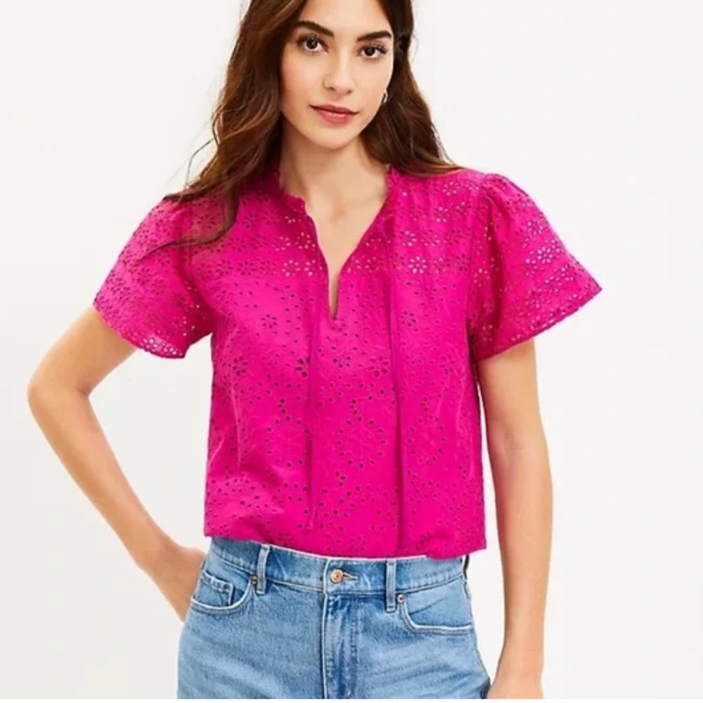 LOFT Eyelet Blouse Summer Pink short sleeves sz MP body is lined v-neck ties